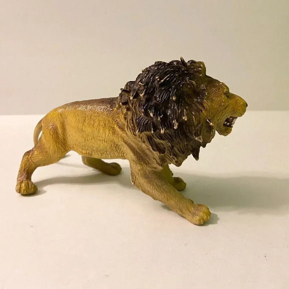 Vintage AAA Lion Hard Rubber PVC Figure 7 Inch Long Collectible Toy - Picture 4 of 10